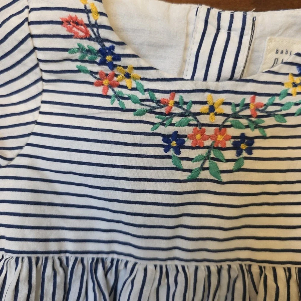 Baby Gap Dress Infant Girl's Size 6-12 Months Stripes Embroidered Bell‎ Sleeves